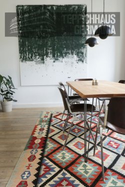 Kelim Gashgai Schwarz Grund 200x300